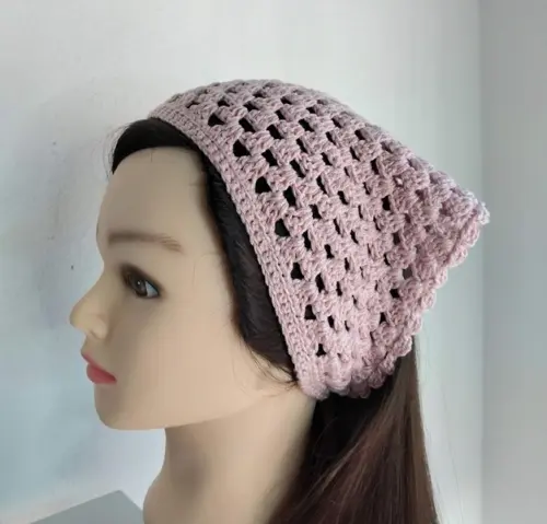 Bandana em  Crochê  rosa - lenço para cabelos