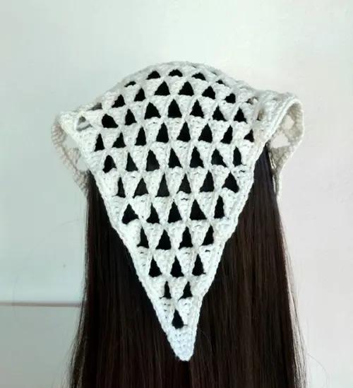 Bandana em  Crochê  off white - lenço para cabelos