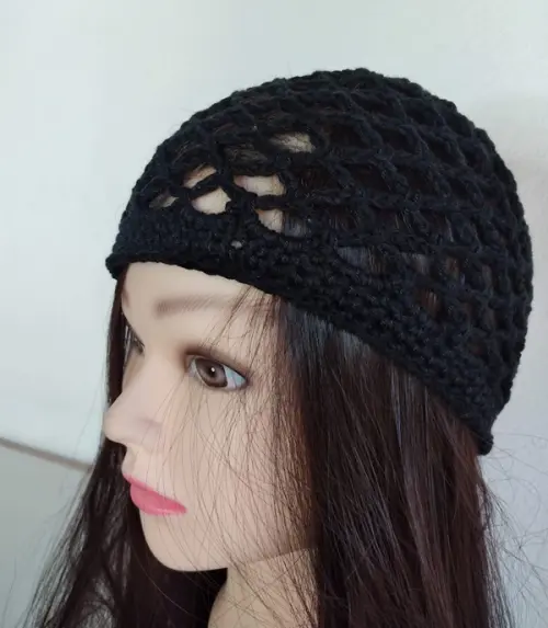 Gorro headpiece em crochê artesanal preto