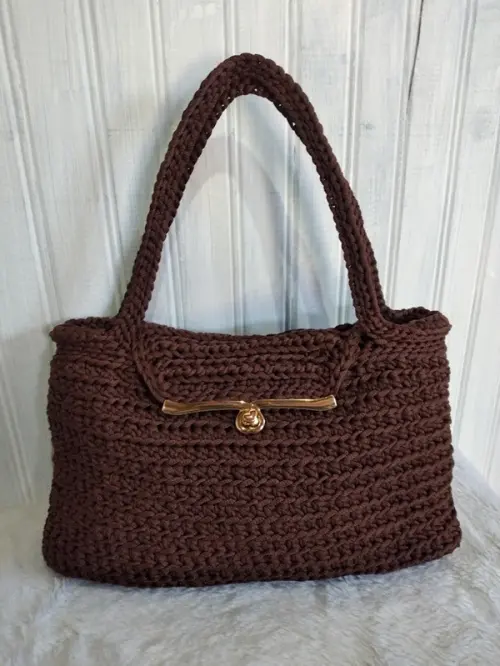 Bolsa de Crochê Personalizável com Fecho Dourado - Design Exclu