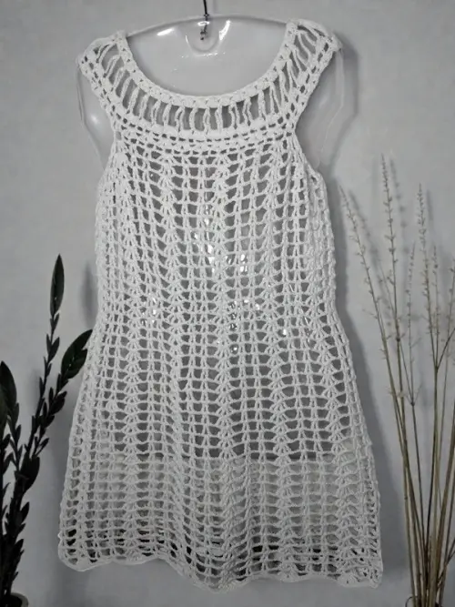 Saída de praia  vestido em crochê   - branca