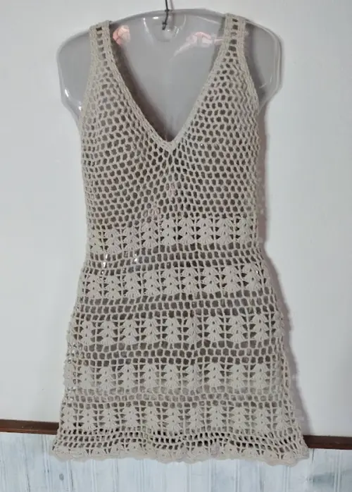 Saída de praia  vestido em crochê   - natural