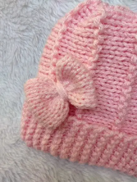 Cachecol e Gorro Infantil em Tricô com Laço -cor rosa - feito ?