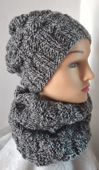 Cachecol Gola e Gorro em de Tricô - Mesclada Cinza