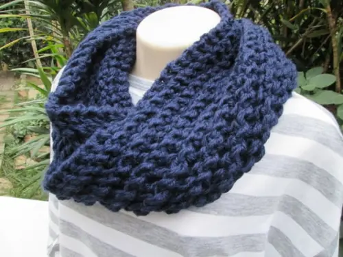 Cachecol Maxi Gola em Tricô - Azul Escuro
