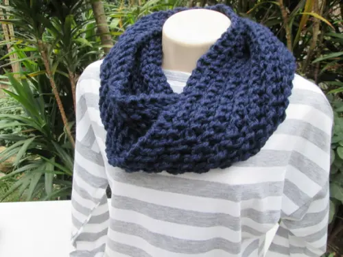Cachecol Maxi Gola em Tricô - Azul Escuro