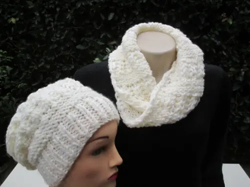 Conjunto Cachecol Gola e Gorro Trico Viena- Cru Natural