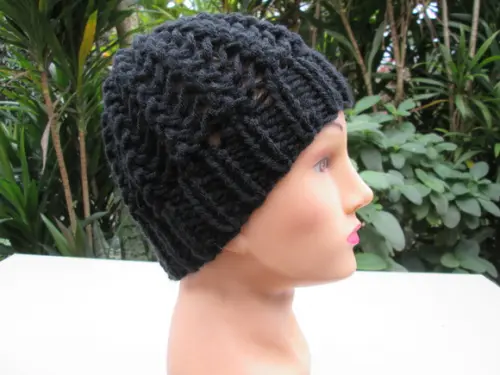 Conjunto Cachecol Maxi Gola e Gorro em tricô - Preta