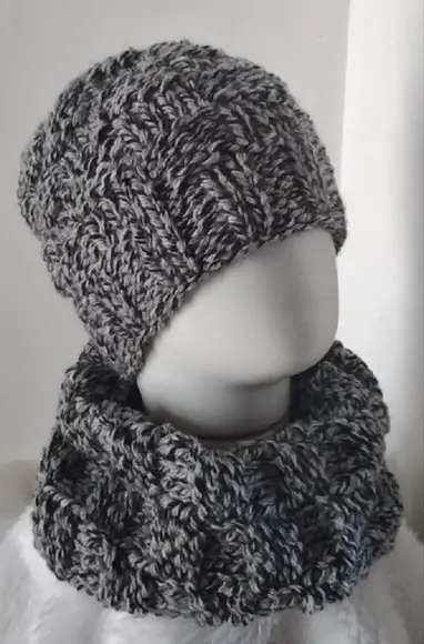 Gorro e Gola de Tricô Infantil - Mesclada Cinza