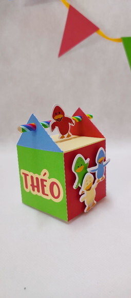 Caixa Cubo Canudo Gatinho Minimalista
