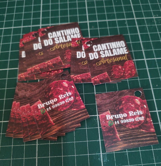 Tag com Furo Personalizada - 100 Unidades
