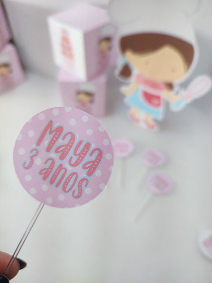 Tag para Doces Pequena Confeiteira 4cm - 30 Unidades
