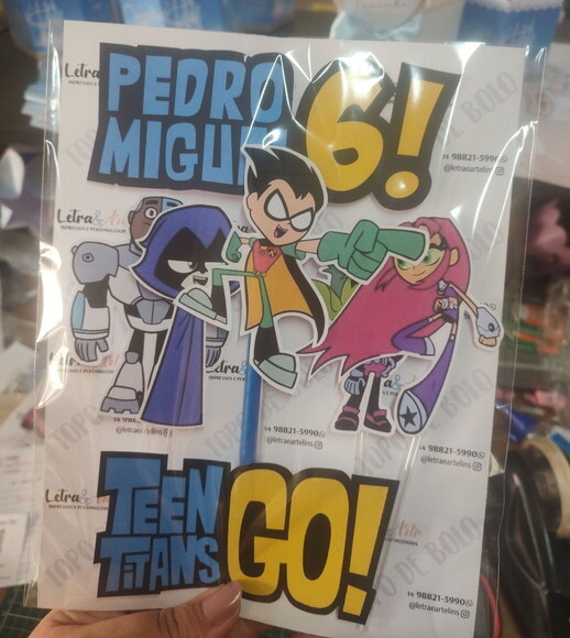 Topo de Bolo Titans