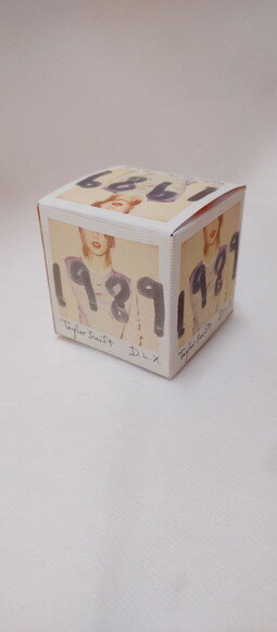 Caixa Cubo. - Taylor Swift