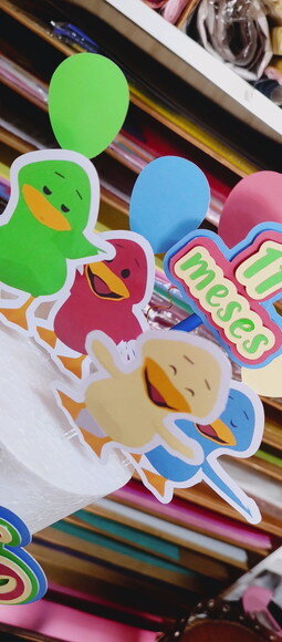 Topo de Bolo Patinhos Coloridos Camadas