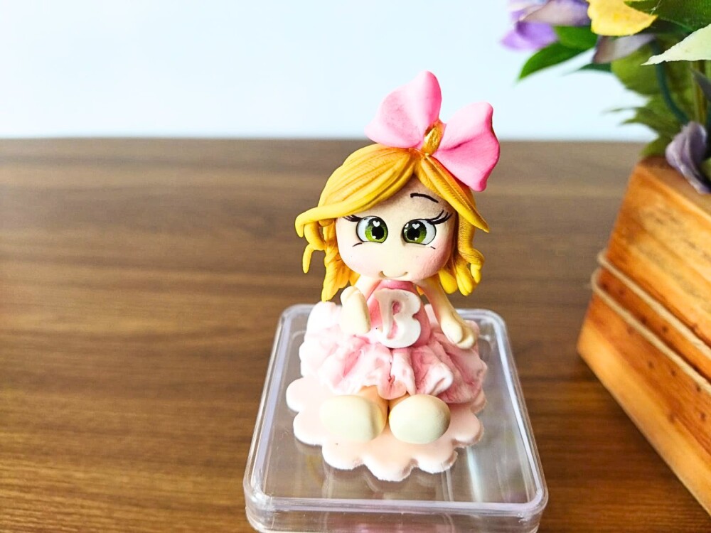 5 caixinhas de luxo barbie biscuit com boneca e inicial personali