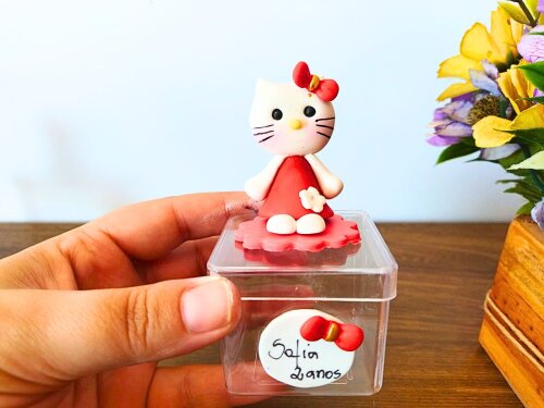 10 lembrancinhas hello kitty de biscuit aniversário