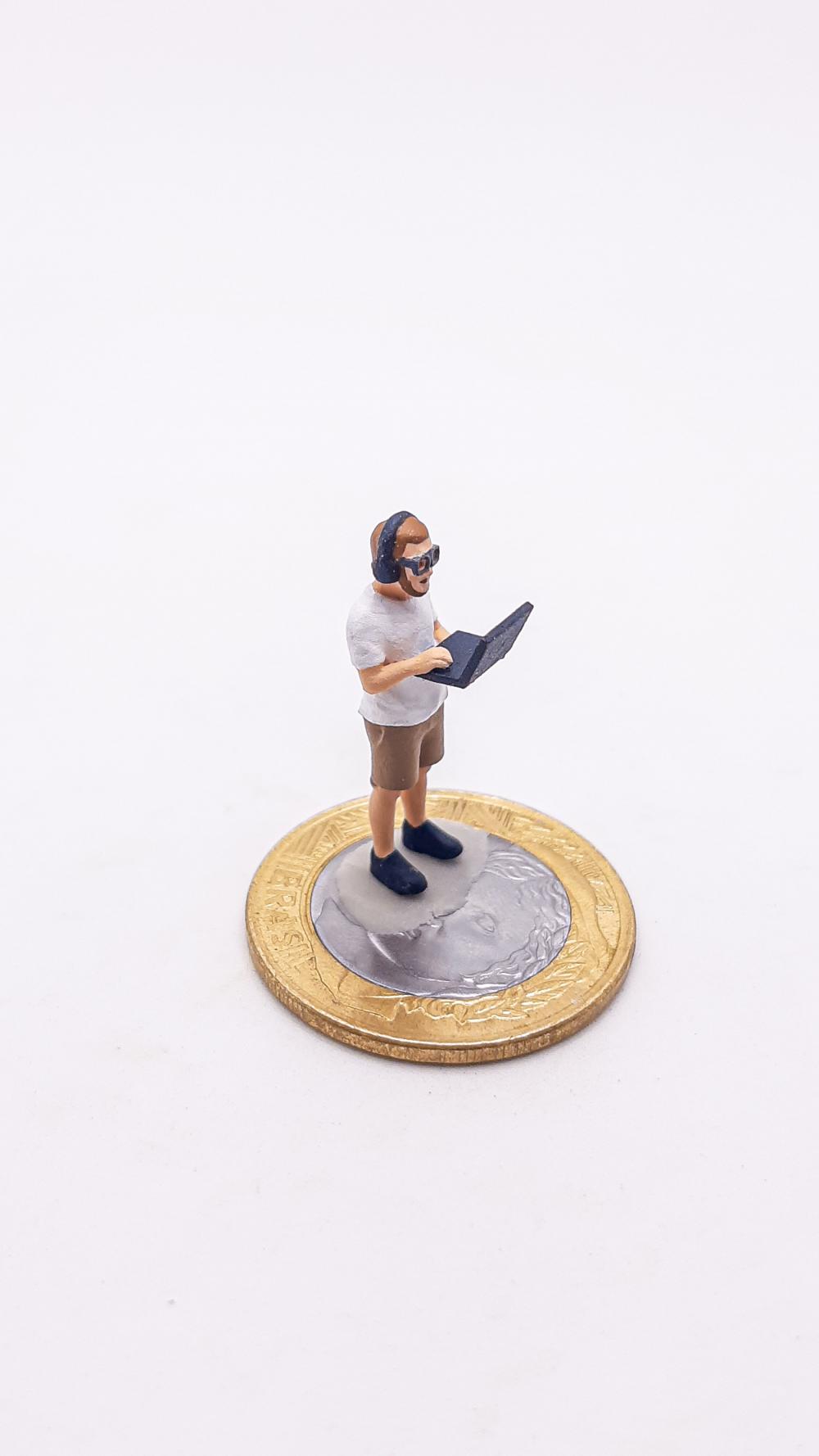 Homem com Computador Miniatura M1121A