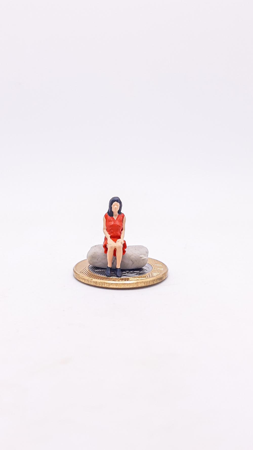 Mulher Sentada Miniatura M434A