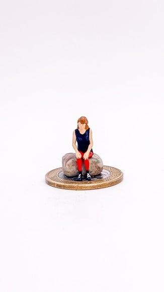 Mulher Sentada Miniatura M161A