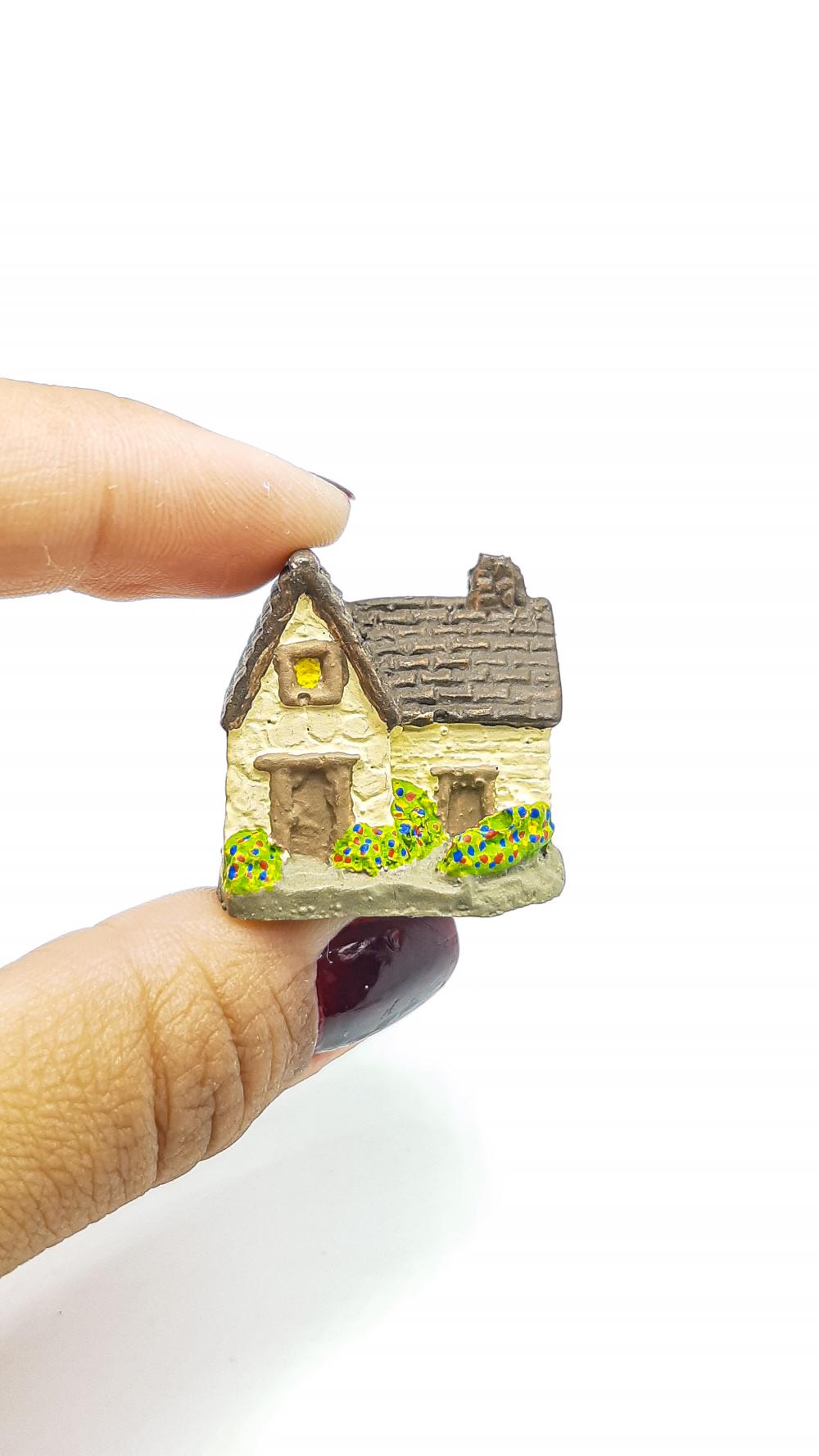 Casinha com Jardim Miniatura M647C