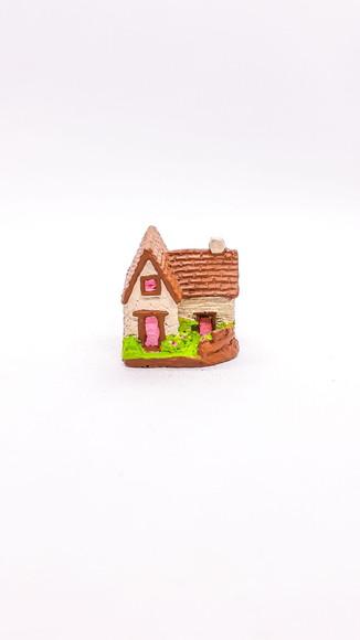 Casinha com Jardim Miniatura M647F