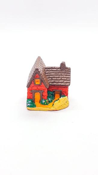 Casinha com Jardim Miniatura M647H