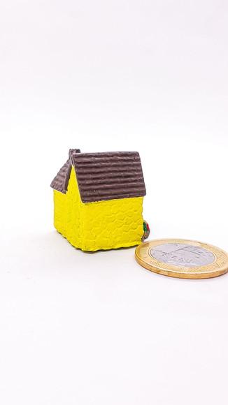 Casinha com Jardim Miniatura M647i