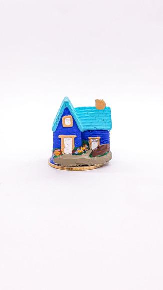 Casinha com Jardim Miniatura M647J