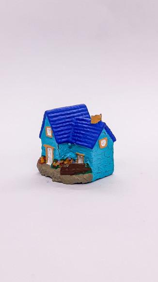 Casinha com Jardim Miniatura M647N