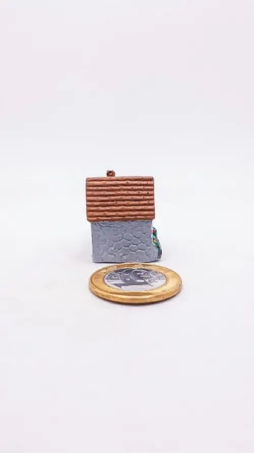 Casinha com Jardim Miniatura M647Q