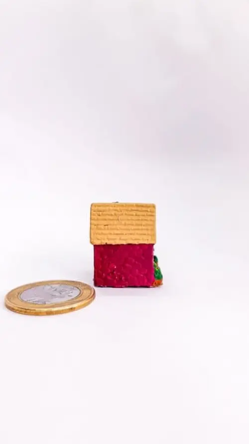 Casinha com Jardim Miniatura M647