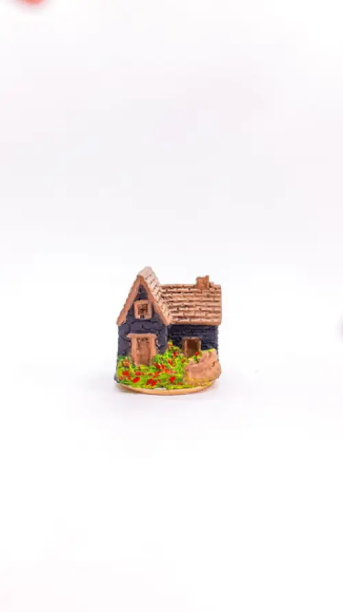 Casinha com Jardim Miniatura M647B