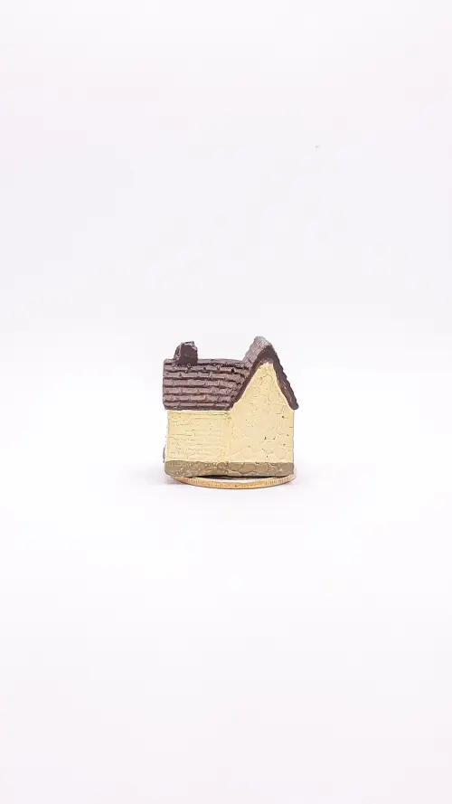 Casinha com Jardim Miniatura M647C