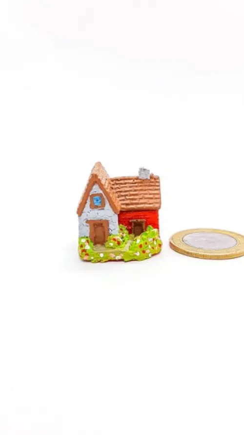 Casinha com Jardim Miniatura M647E