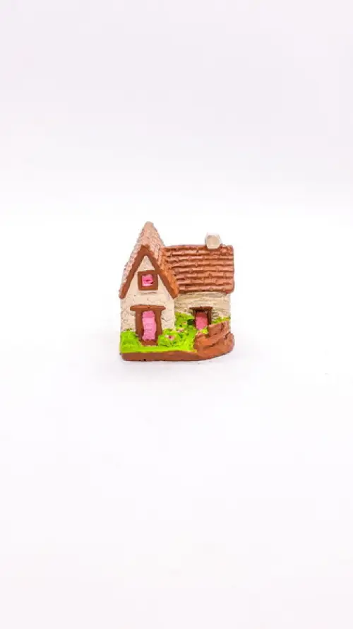 Casinha com Jardim Miniatura M647F