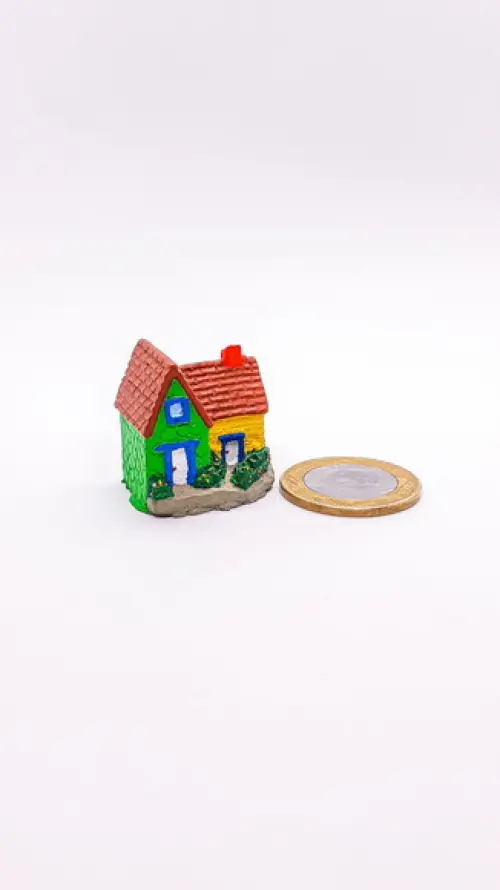 Casinha com Jardim Miniatura M647G