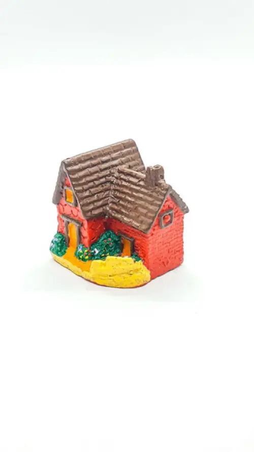 Casinha com Jardim Miniatura M647H