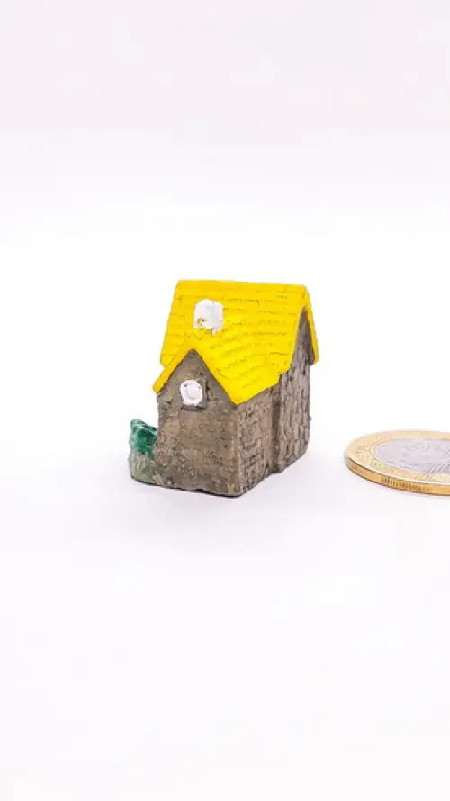 Casinha com Jardim Miniatura M647M