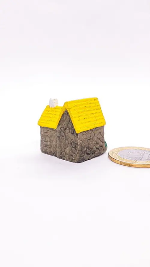 Casinha com Jardim Miniatura M647M