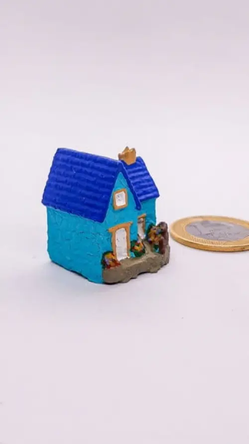 Casinha com Jardim Miniatura M647N