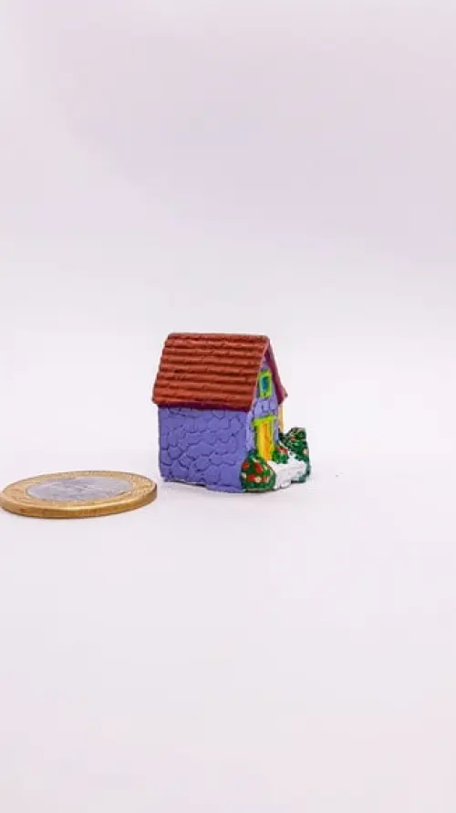 Casinha com Jardim Miniatura M647R