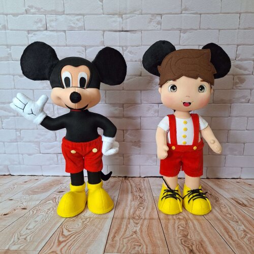 Menino Afetivo Mickey em feltro