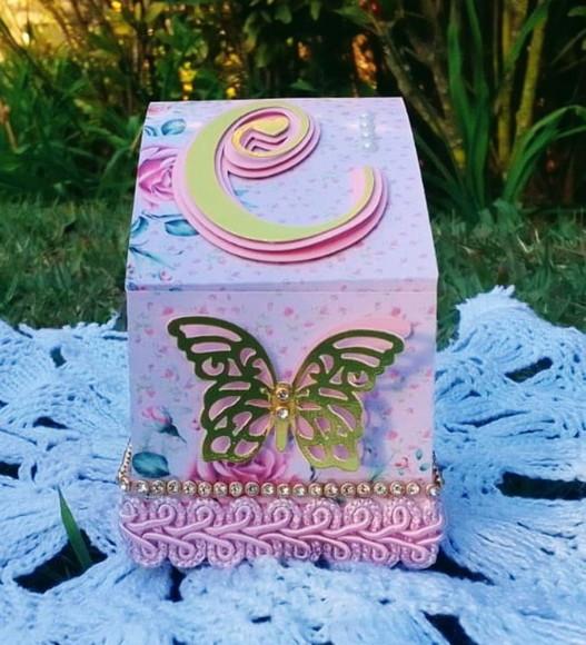Caixa Cubo Personalizada Jardim das Borboletas