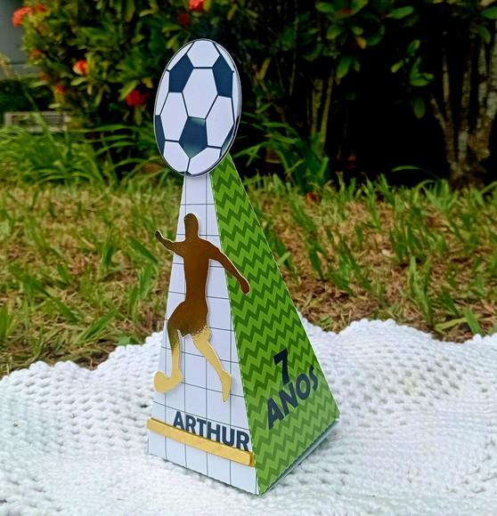 Caixa Pirâmide Futebol Luxo