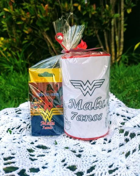 Lembrancinha para Colorir Mulher Maravilha