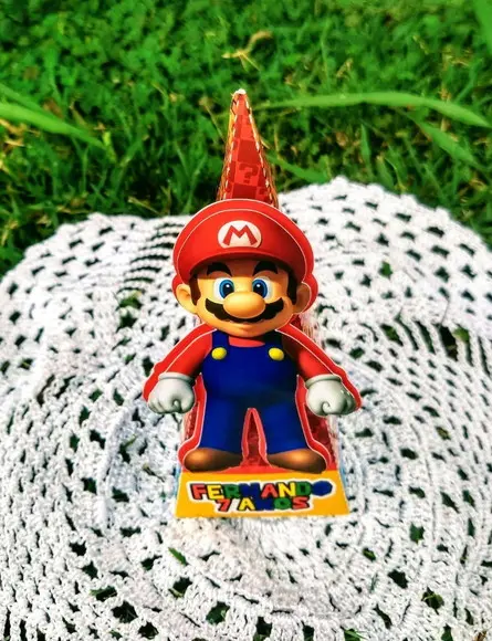 Caixa Pirâmide Super Mario