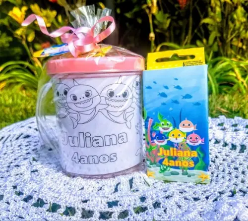 Caneca para Colorir Baby Shark