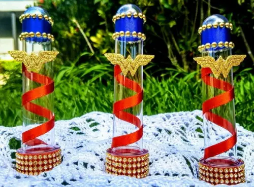 Enfeites de Mesa Mulher Maravilha
