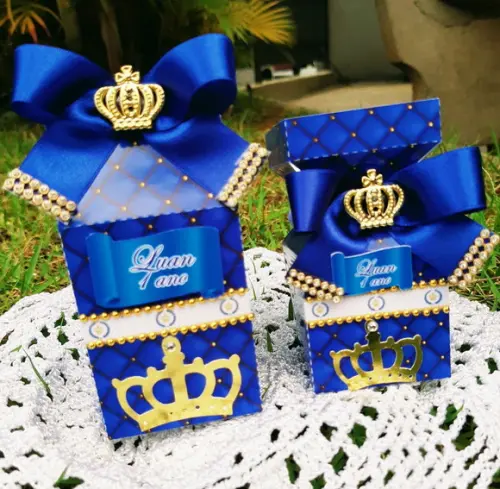 Kit lembrancinhas realeza azul e dourado